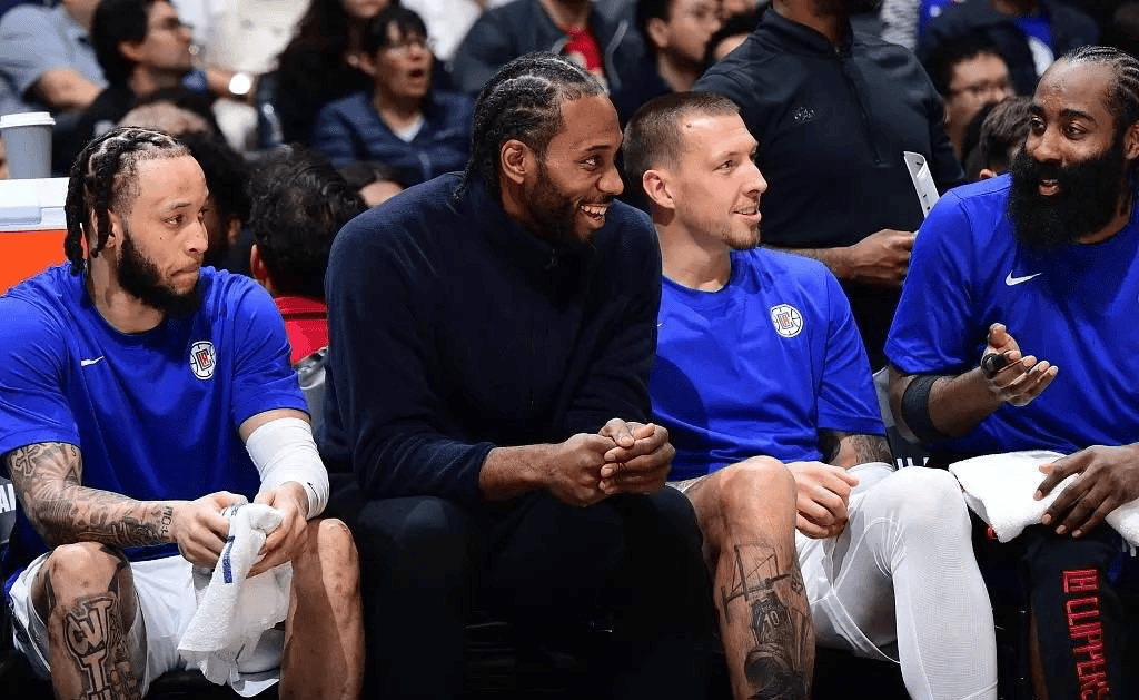 球探：班巴合同明夏到期，尤文、米兰、国米和罗马有意免签他（球探称班巴合同明夏到期，尤文、米兰、国米与罗马考虑零转会引进）