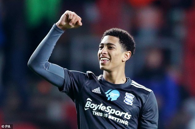 角色球员成为最大功臣（角色球员成取胜头号功臣）