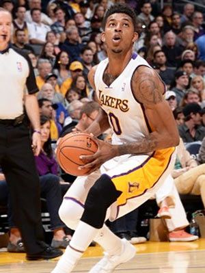 2025中甲乙最佳裁判：李会刚当选中甲金哨，银哨任通（2025赛季中甲乙年度最佳裁判：李会刚加冕中甲金哨，任通获银哨）