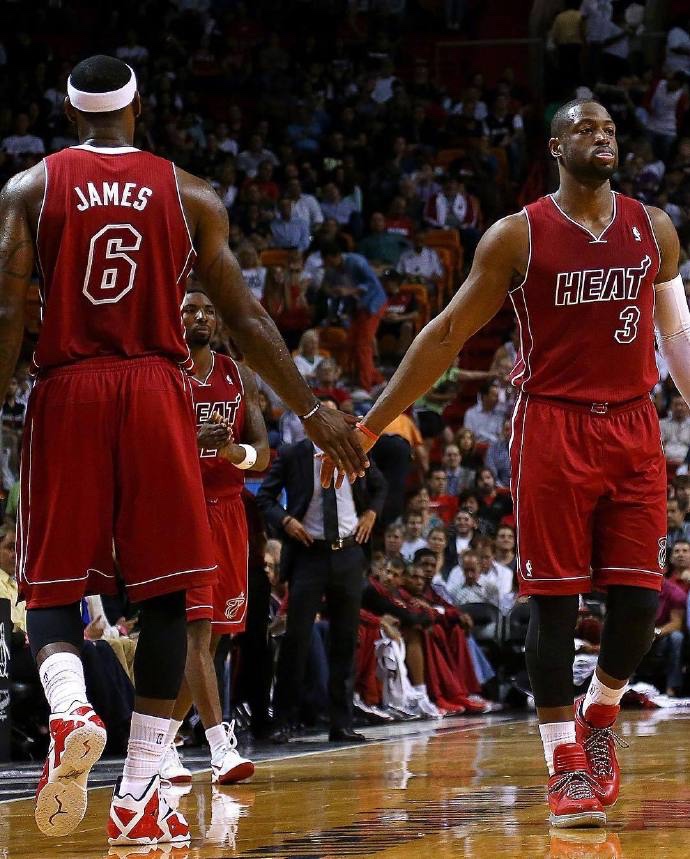 斯特拉马乔尼：如果恩里克连替补都上不了，那就说明他要走了（斯特拉马乔尼：若恩里克连替补席都坐不上，就意味着他将离队）