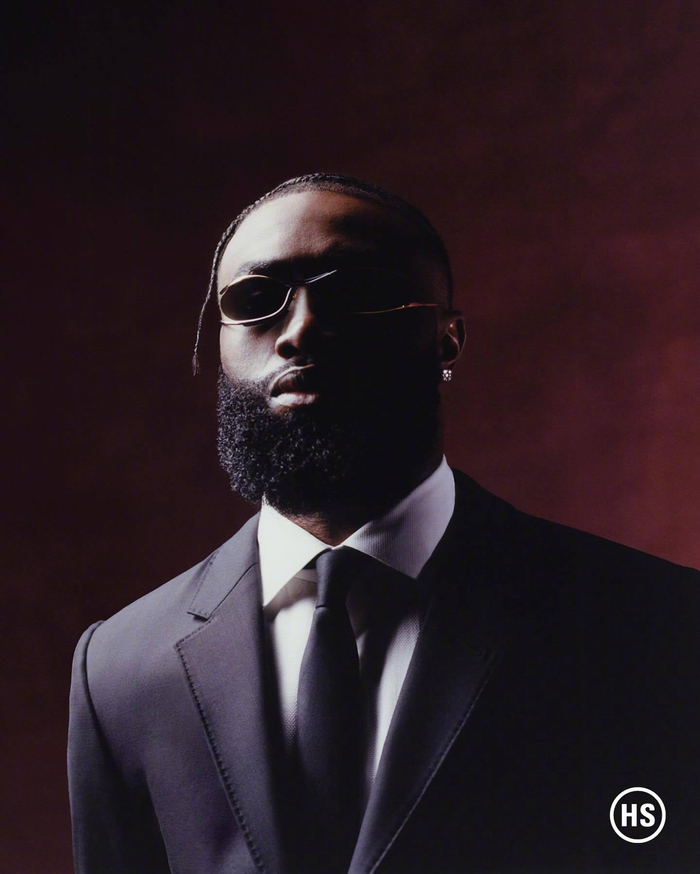 广东男篮14分大胜，奎因29+6+7+5萨姆纳首秀15分，徐昕14+7！（广东男篮14分大捷：奎因29+6+7+5，萨姆纳首秀15分，徐昕14+7）