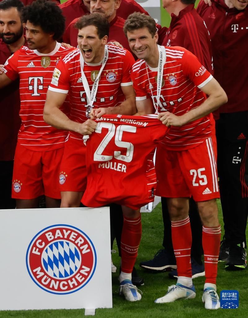 中超第29轮观众人数：成都蓉城主场41242人居首，场均26369人