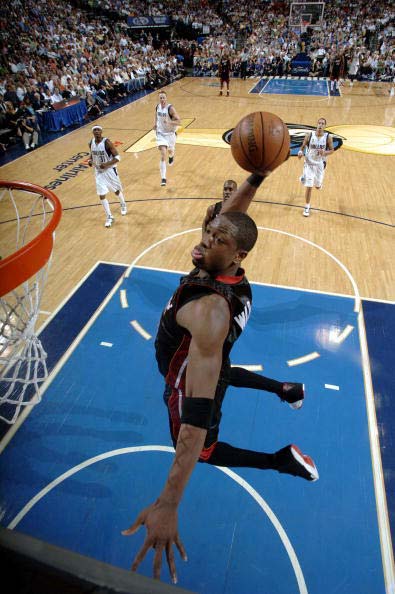 观战台：枪手苦战维拉+曼城遇黑马 梅西冲击生涯第47冠（前瞻：阿森纳鏖战维拉，曼城对阵黑马，梅西冲击生涯第47冠）